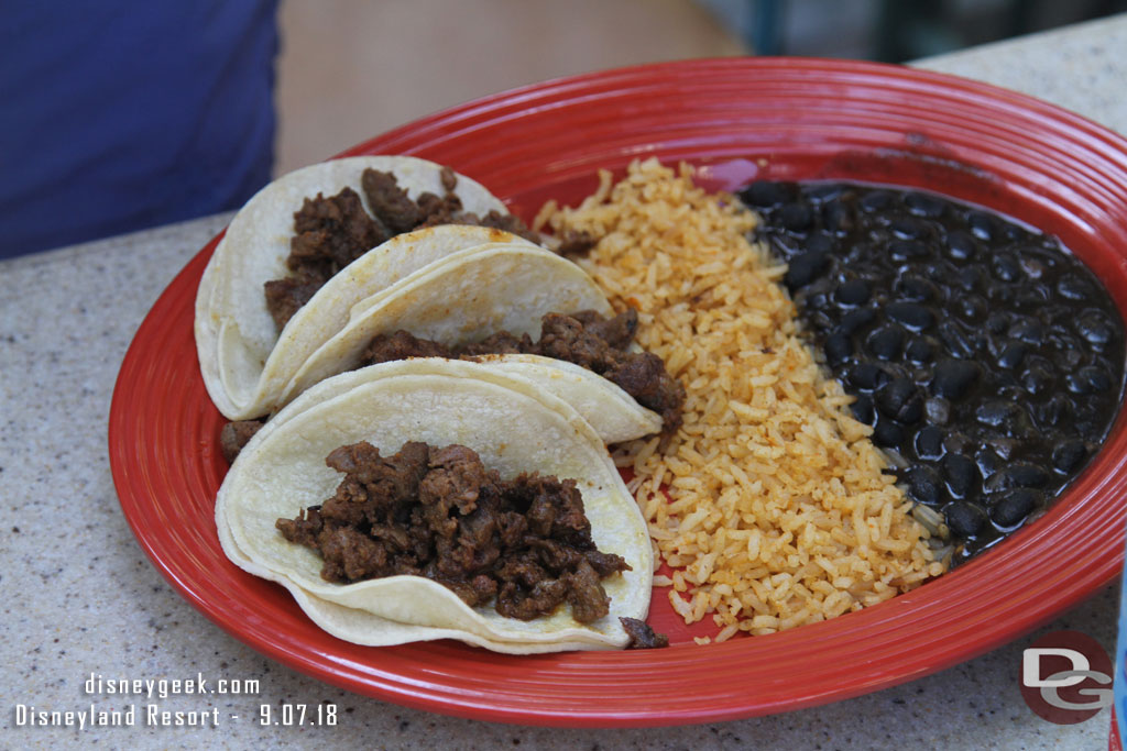 Tacos de Estilla Callejero -- the first order that came out for our group was missing some elements. 