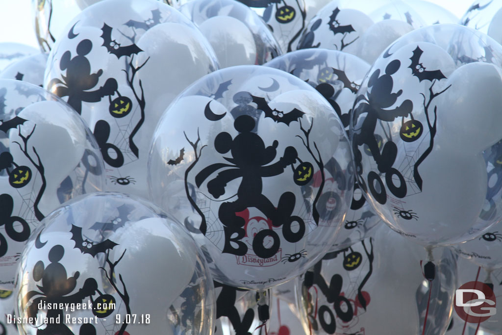 Halloween Balloons that light up.