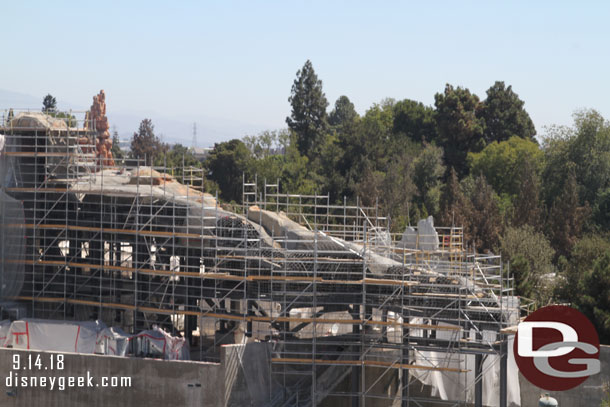 More concrete is visible on this formation now.