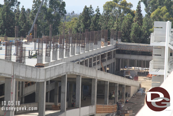 On the far side of the structure work on the back span looks to be done on the 3rd level and going up to the 4th now.