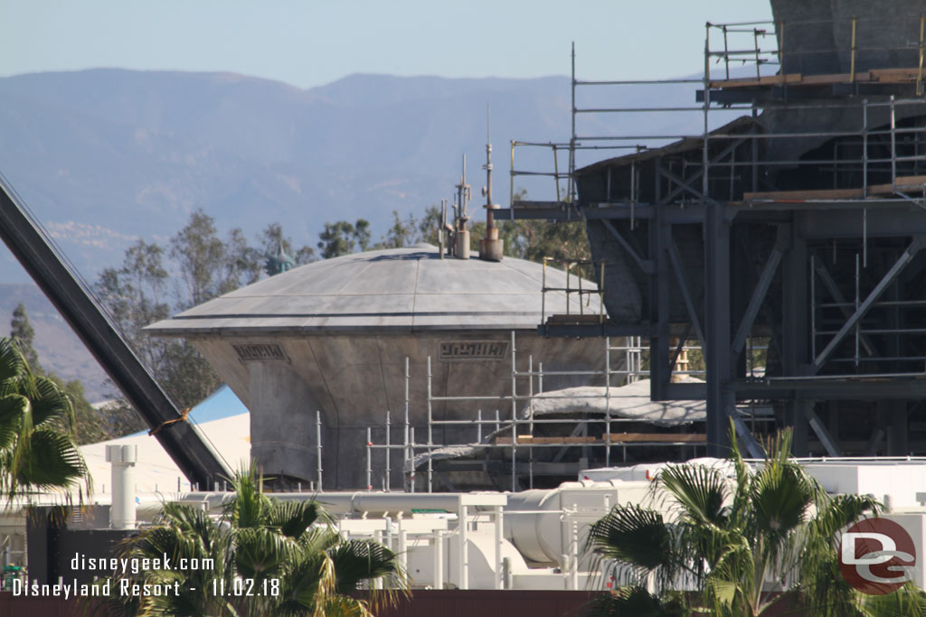 A closer look at the building in the middle