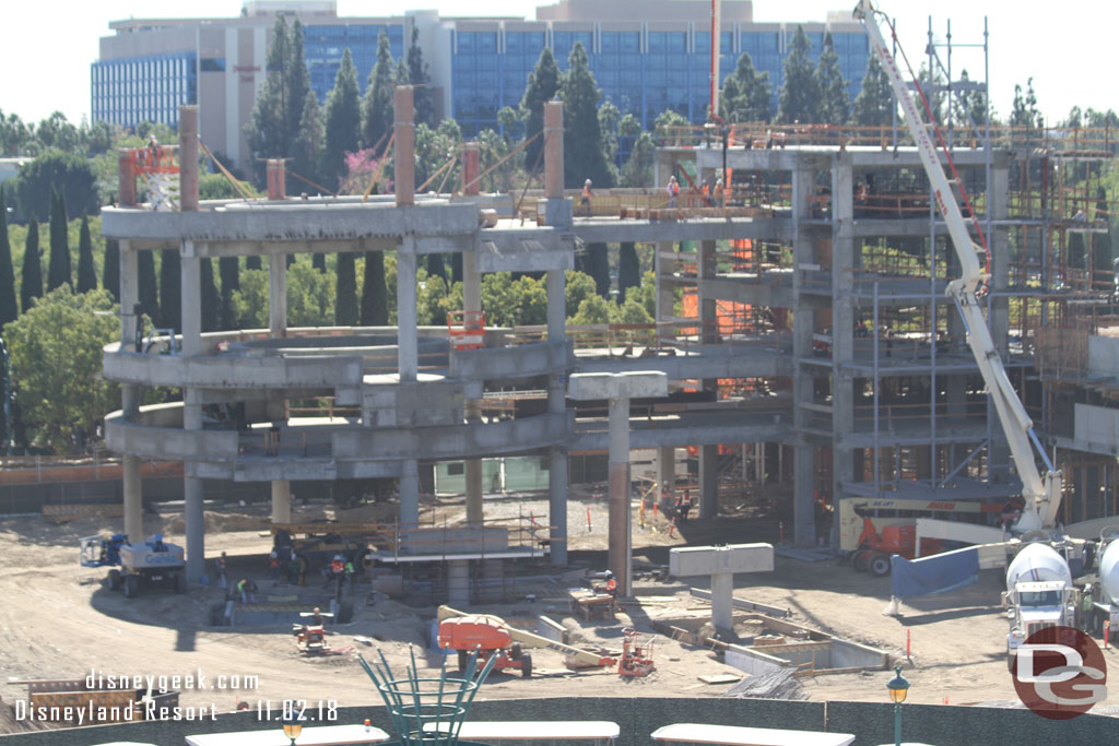 Moving on to the parking structure project.  Most of the supports are now removed from the escalator structure so you can see it clearly.  They were pouring support columns on the 5th floor.