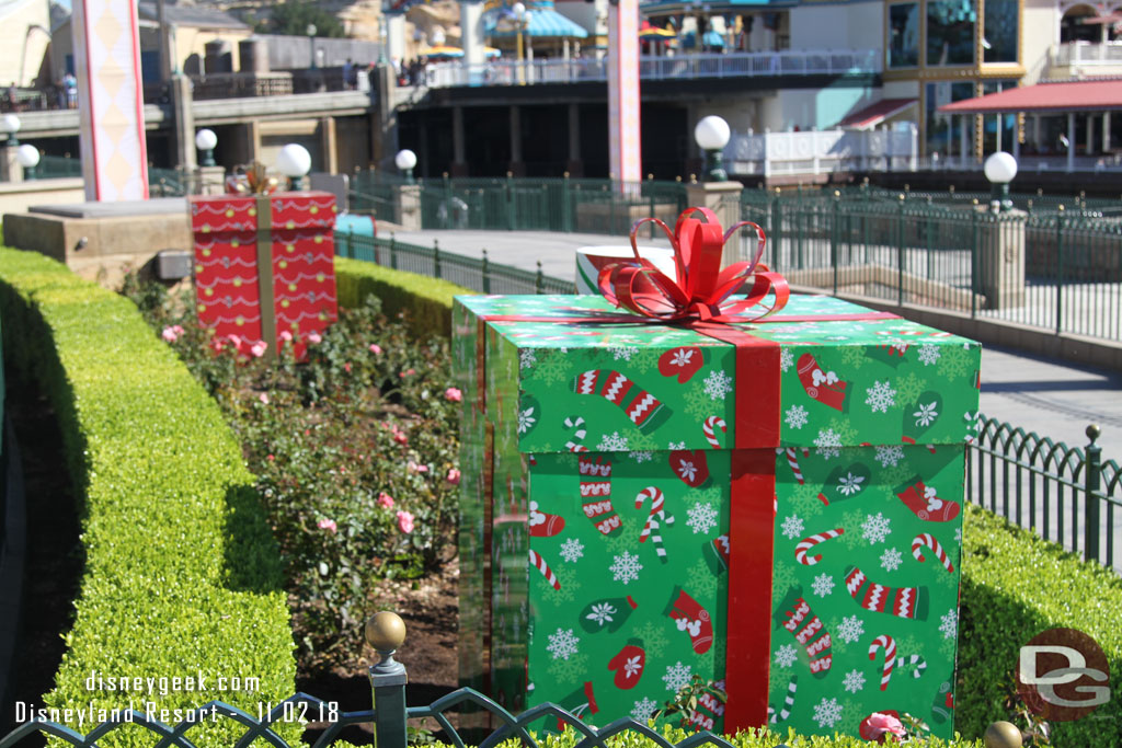 The packages for World of Color Season of Light are installed in Paradise Park.  Looks like the plan is to reopen World of Color at some point during the holiday season. 