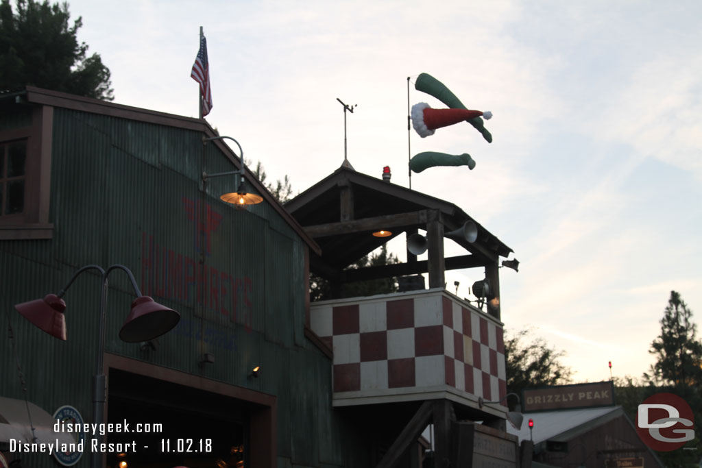 Grabbed dinner at Smoke Jumpers than headed out through the airfield.  Christmas decorations are up.