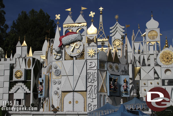 Time to use our it's a small world Holiday FastPasses.