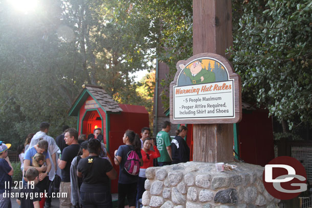 The warming huts had queues of several parties each this afternoon. 