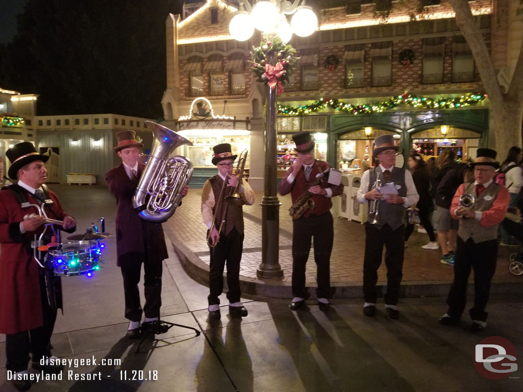 Dickens Yuletide Band performing in Town Square