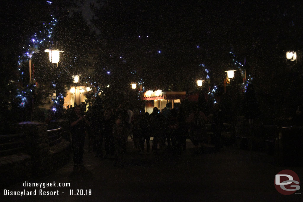 The lights dim for snowfall throughout the evening.