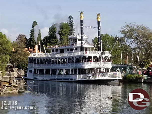 The top deck of the Mark Twain was not in use this morning, so I skipped a cruise.