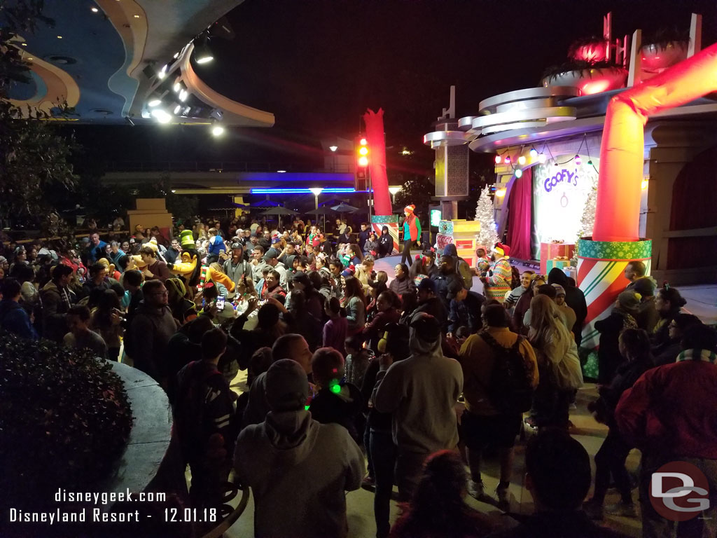 A wider view of what the dance floor looked like.