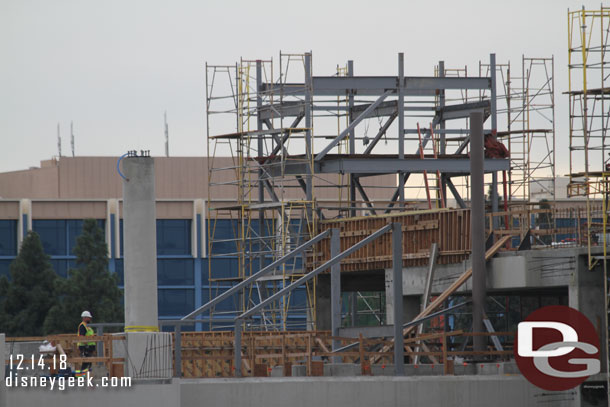 An escalator from the  5th to 6th floor taking shape.  Not sure what that is on the back side.  Is that a second set of elevators?  Or some other structure?