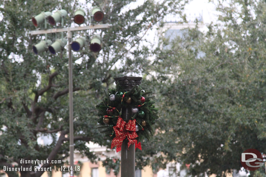 A light missing from atop this lightpost as you enter Town Square.