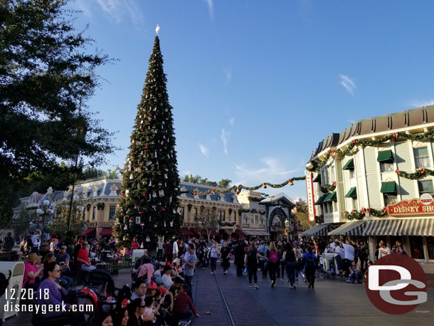 Next stop Disneyland.  Guests were lining the street for the 3:30pm parade when I arrived at 3:25pm