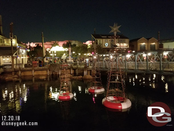 The buoys were not lit this evening in the Pacific Wharf area.