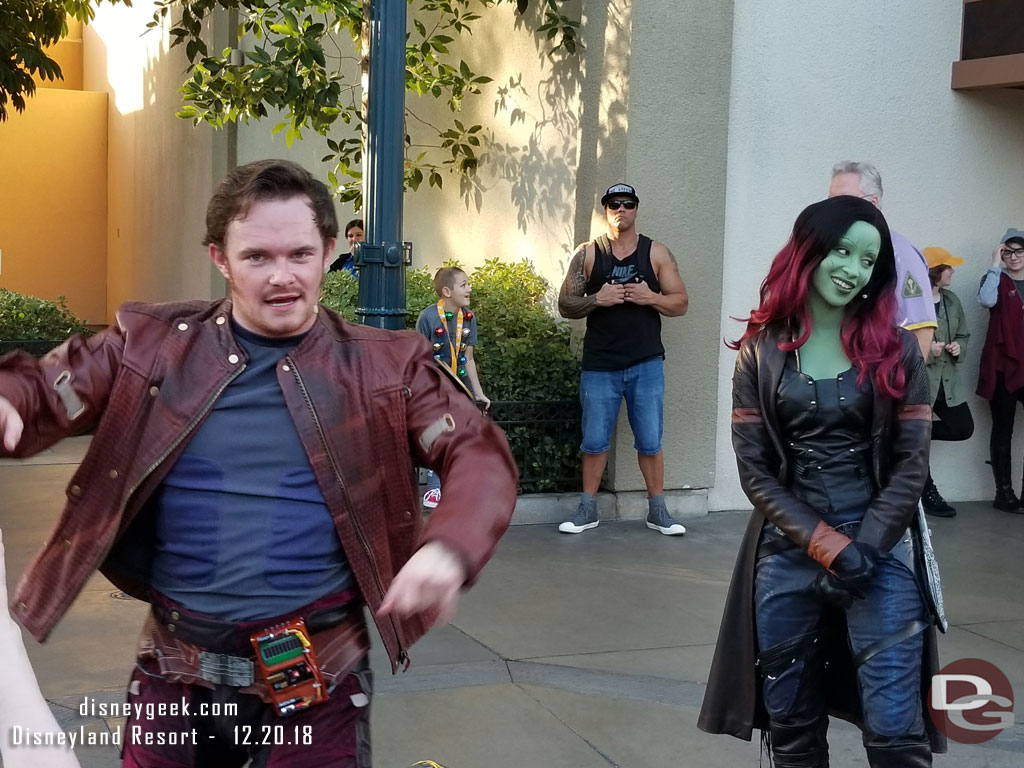 Starlord and Gamora wrapping up their dance off and taking pictures with/for guests.