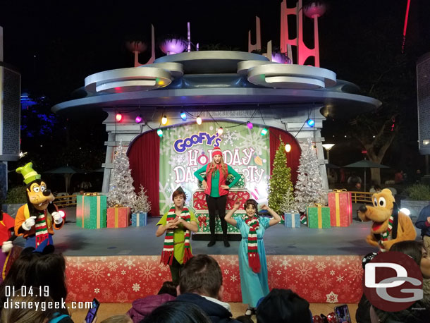 Goofy's Holiday Dance Party 