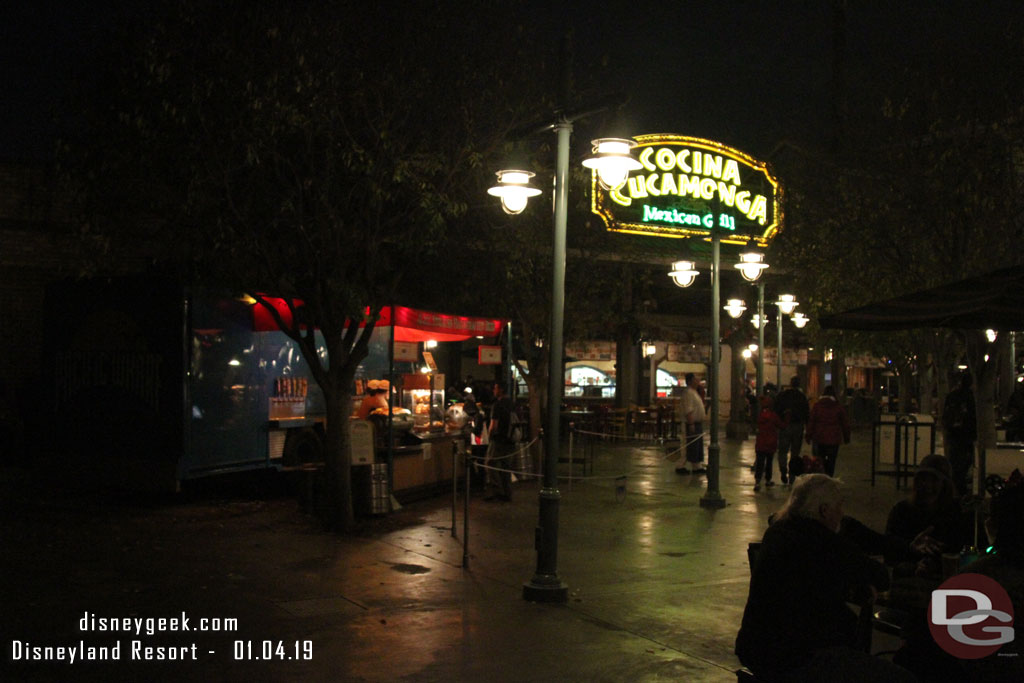 The Pacific Wharf area was quiet too.  It was 8pm, an hour before park closing.