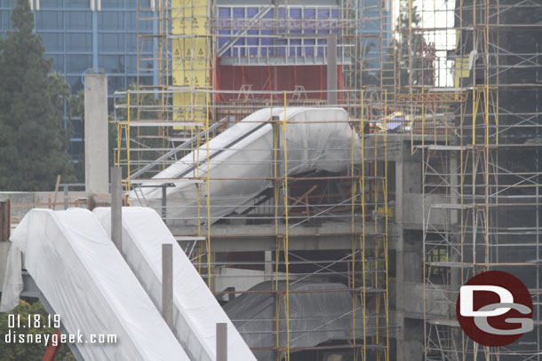 A closer look at the smaller escalators to go from 3 to 4 and 5 to 6.