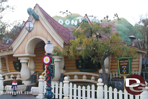 Some decorations in Toon Town in the residential area a couple of the poles had something on them.