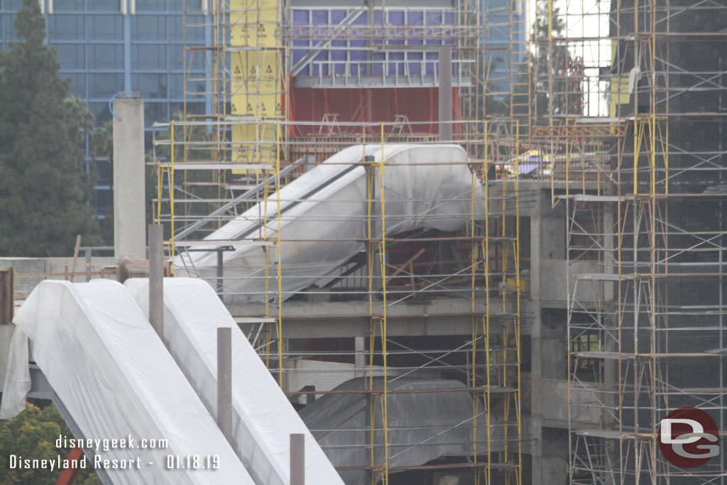 A closer look at the smaller escalators to go from 3 to 4 and 5 to 6.