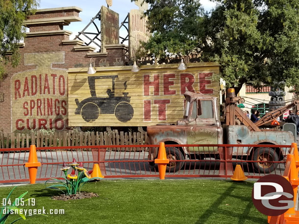 Mater arriving at the Cozy Cone in Cars Land.