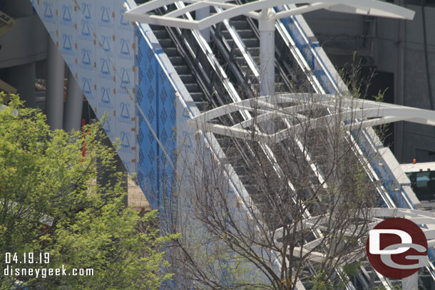 A closer look at the escalators.