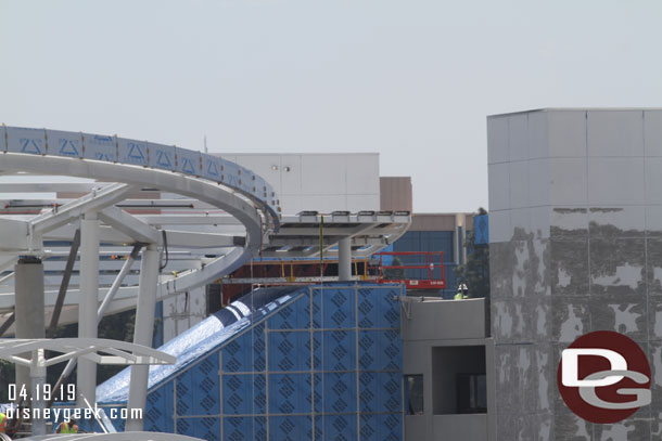 Roof/covers being installed over the escalators to the 6th floor.