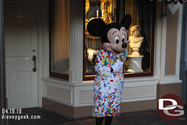 Mickey greeting guests in Town Square.