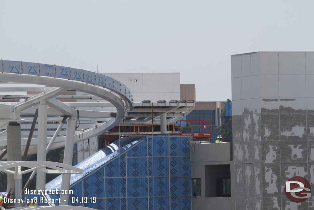 Roof/covers being installed over the escalators to the 6th floor.