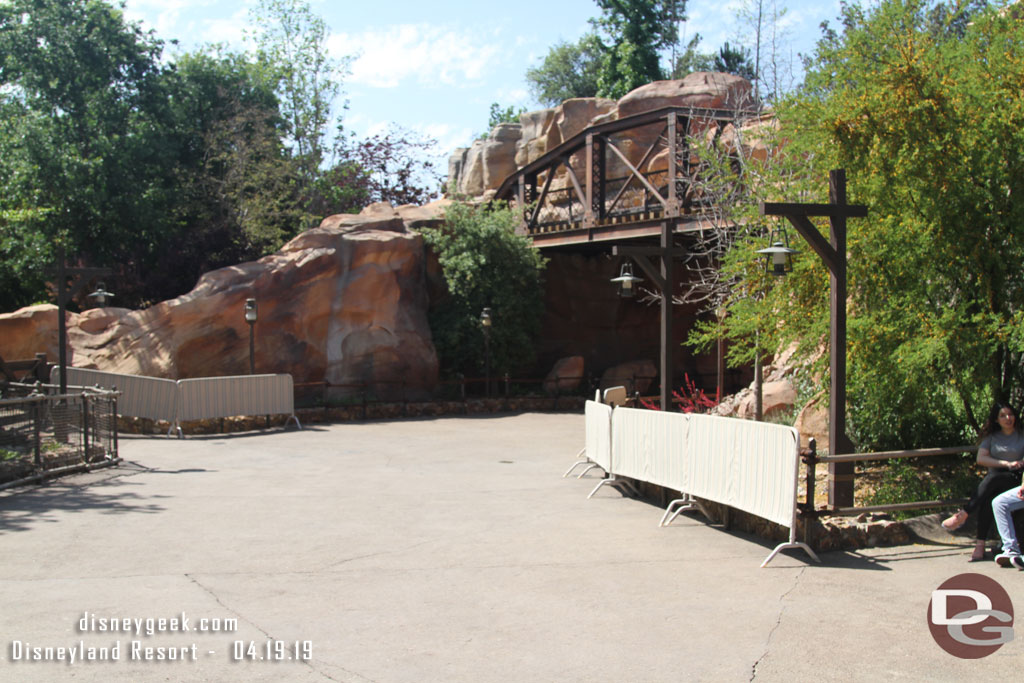 Restaining/painting the railings leading into Galaxy