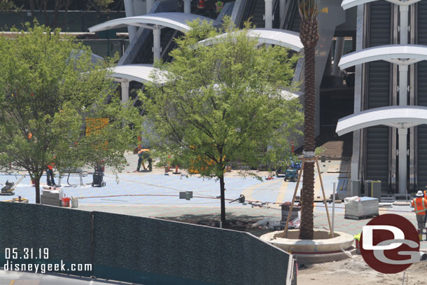 Panning to the left the pavers by the other escalators look mostly installed now too.