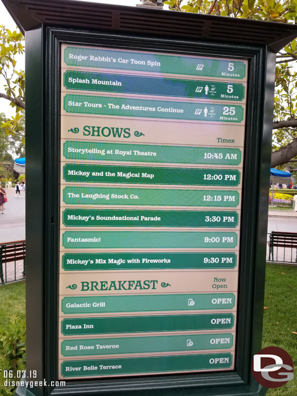 More Disneyland waits at 9:35am