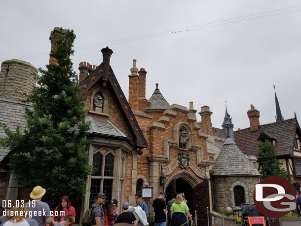 Under a 10 minute wait for Mr. Toad