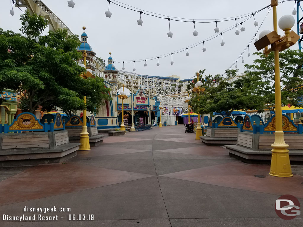 8:48am and Pixar Pier is a ghost town.