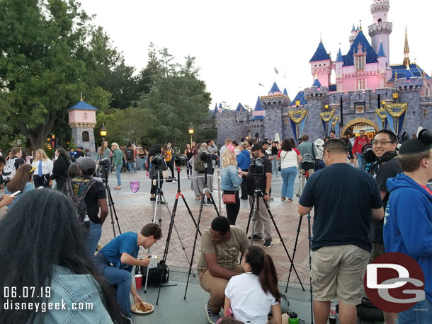 About a dozen tripods set up already for the return of Disneyland Forever this evening.  This was about 8pm, 90 minutes prior to showtime.