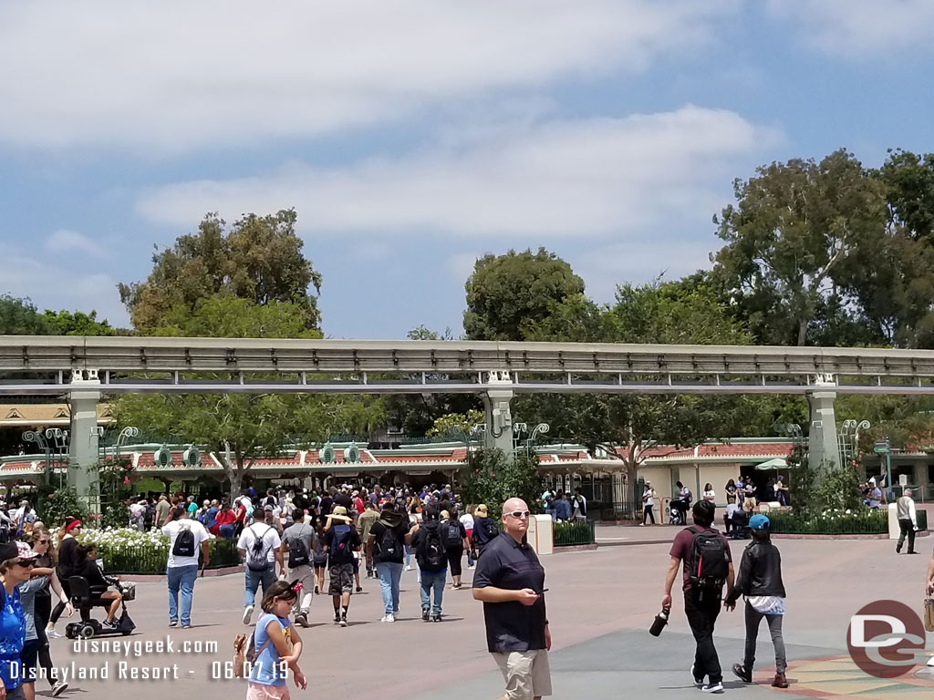 A mild crowd at the entrance to Disneyland, DCA had no waits.