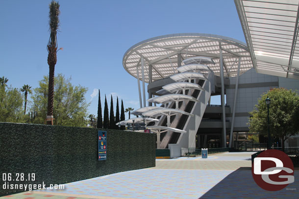 Making my way toward the new escalators.