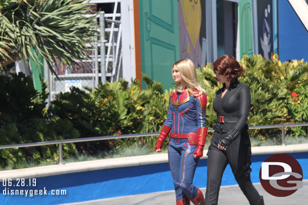 Black Widow and Captain Marvel strolling through Hollywood Land.