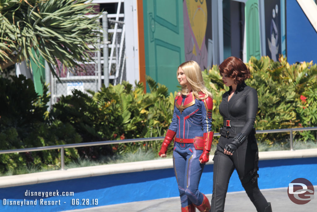 Black Widow and Captain Marvel strolling through Hollywood Land.