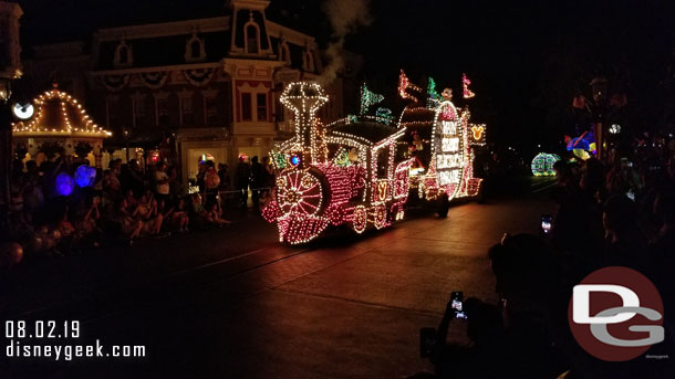 Goofy and the train unit leading the parade.