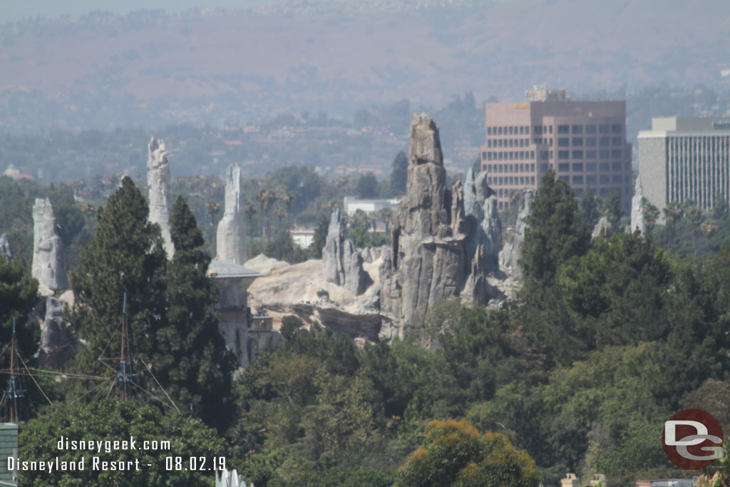 Batuu in the distance.