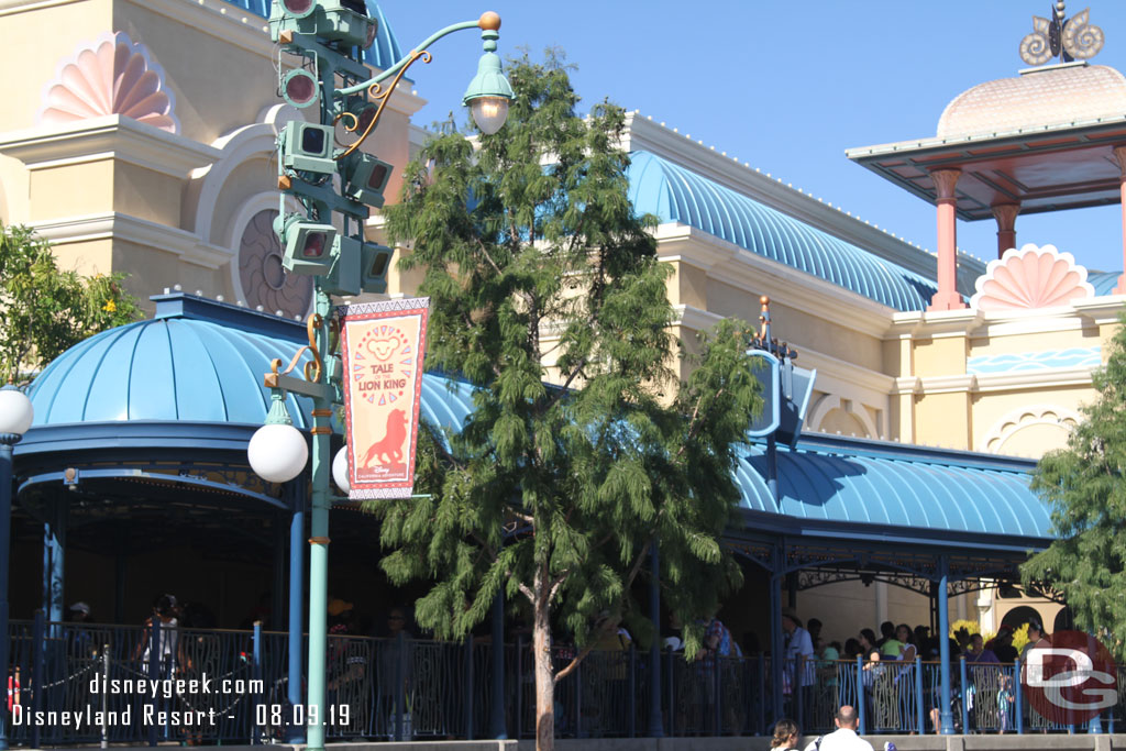 The stand by queue for Little Mermaid was in use today.