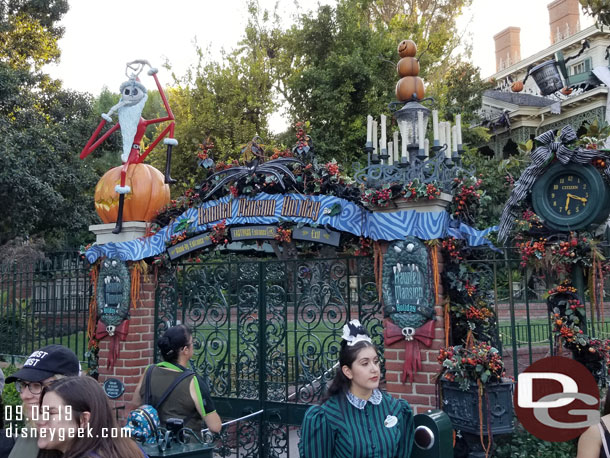 The plan was to use a FastPass for Haunted Mansion Holiday but it was down during my return window.