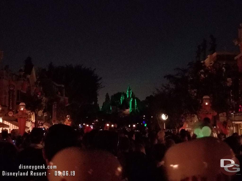 Showtime. Halloween Screams features fireworks on the weekends (projections only on weekdays).  The show is part of the regular guest experience this year, no longer party exclusive since the party is at DCA.