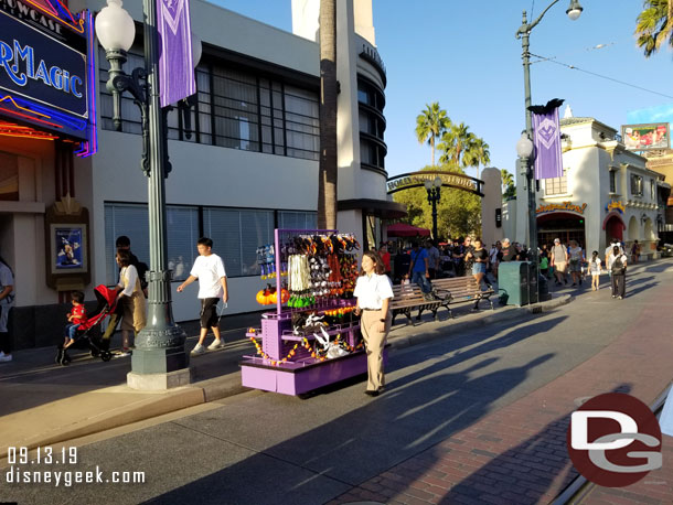 Returned to Disney California Adventure. Another merchandise cart, this time in Hollywood Land.