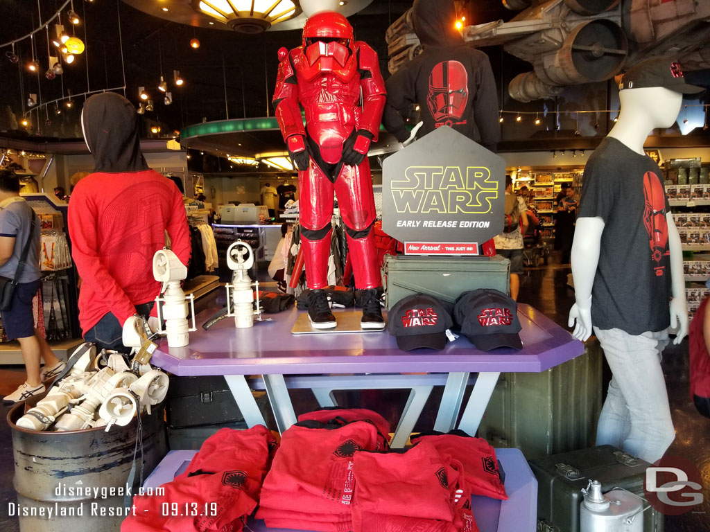 Star Wars - Early Release Merchandise in Star Traders