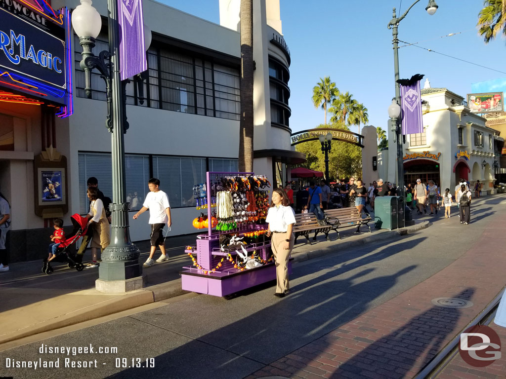 Returned to Disney California Adventure. Another merchandise cart, this time in Hollywood Land.