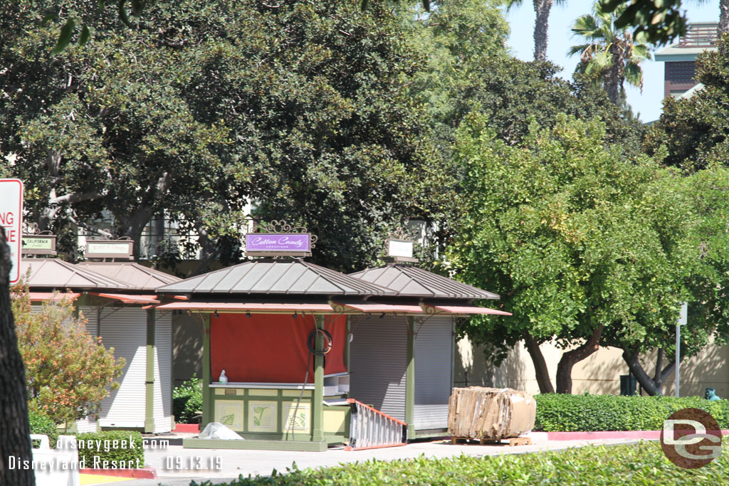 Walking back to Downtown Disney spotted several kiosks behind the former AMC.