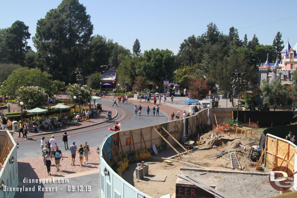 On the right side (north side) the walls are just around the planter area now.  The hub walkway is open.