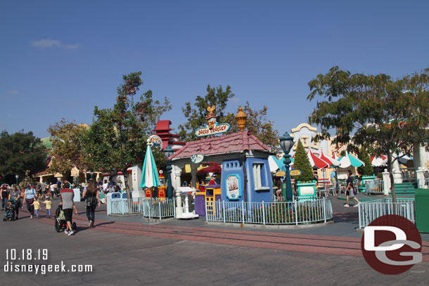 The background hills of Toon Town have been removed (and the backstage building too).  This is where the new Mickey and Minnie's Runaway Railway attraction will be built.  